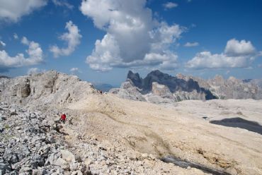 AUTORE: Emanuele Meneghello e Michele Baradel AUTORE: Emanuele Meneghello e Michele Baradel